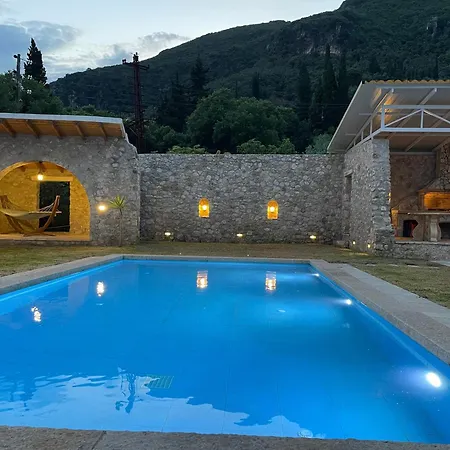 Old Olive Press Sea And Mountain Vila *