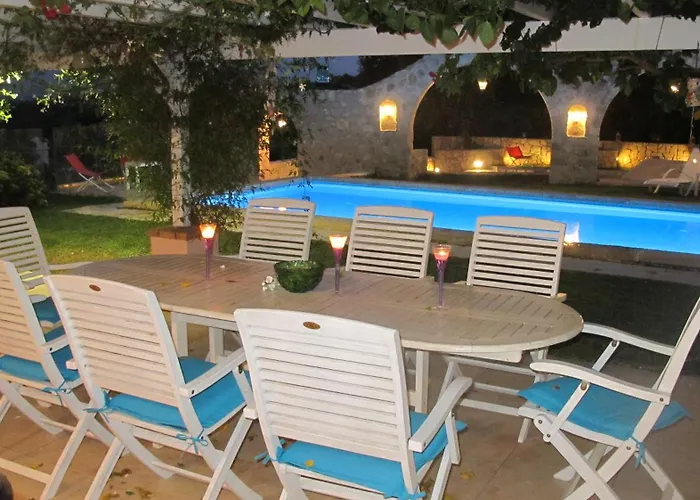 Vila Old Olive Press Sea And Mountain Ágios Márkos