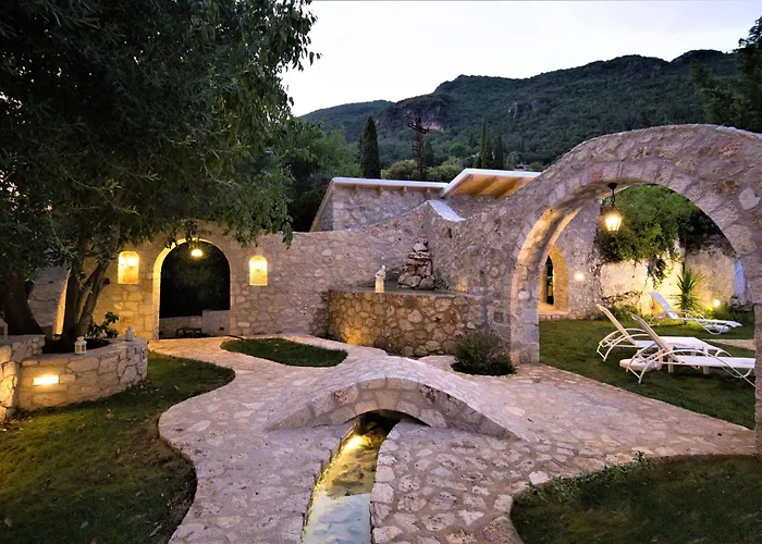 Old Olive Press Sea And Mountain * Ágios Márkos