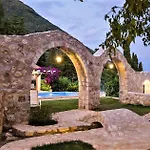 Вилла Old Olive Press Sea And Mountain *